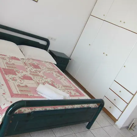 Likno's Island 公寓 *